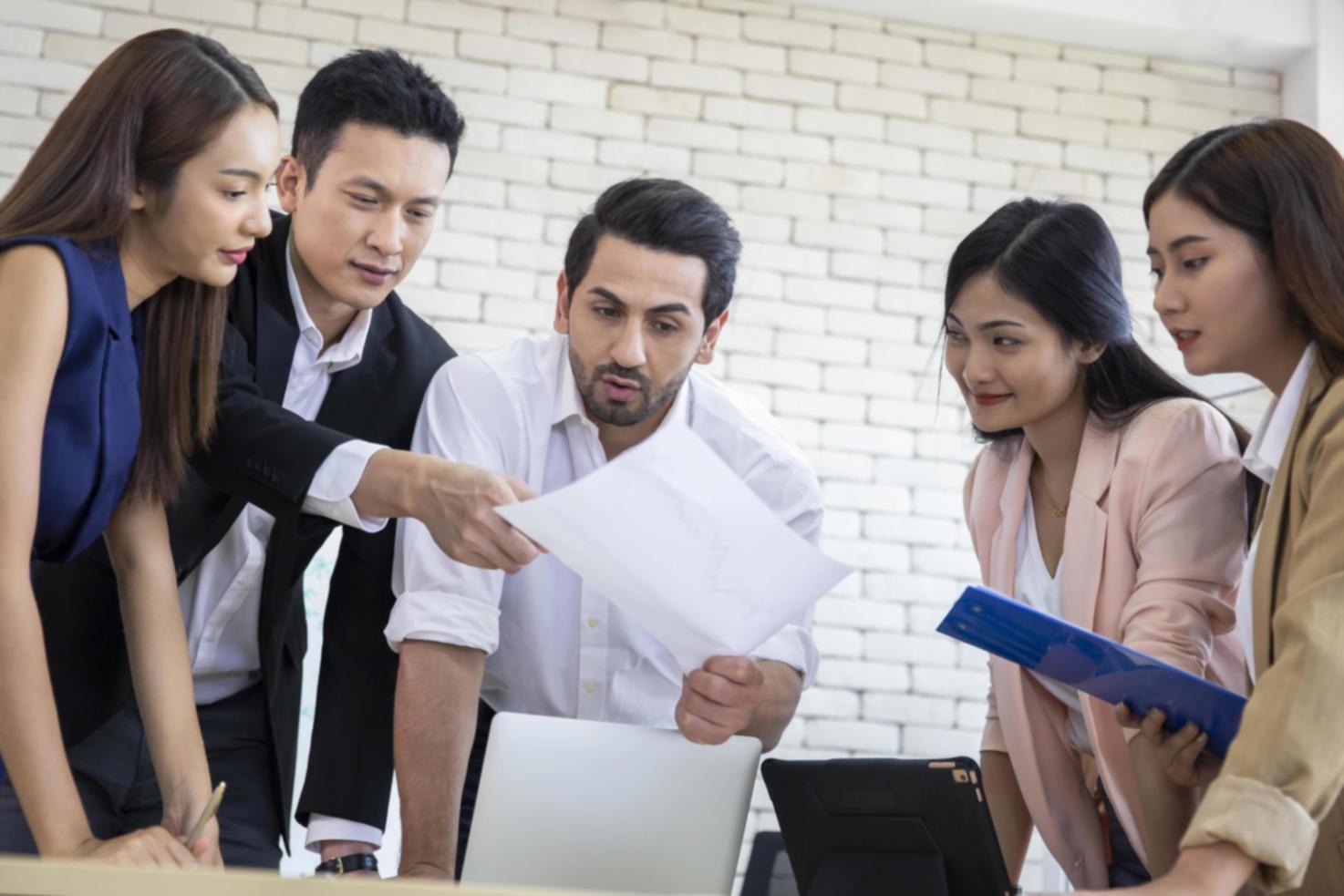 Hands-on financial analysis training session